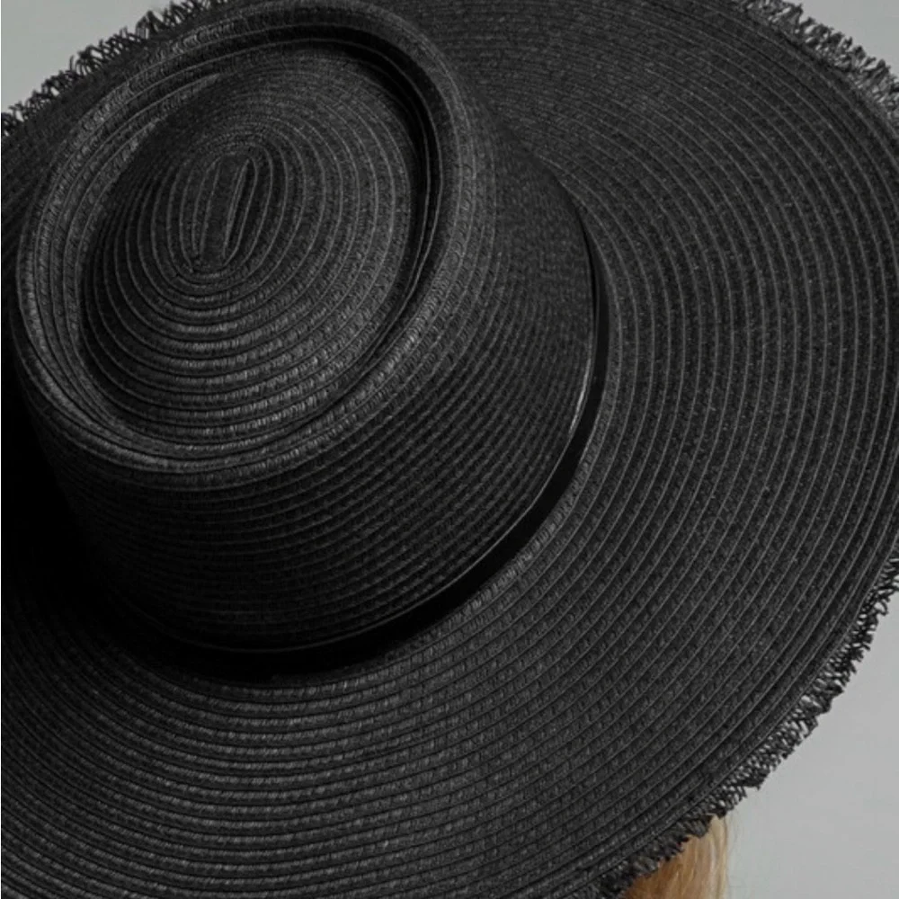 THE DAKOTA Stunning Boater Panama Straw Hat With Frayed Edges - Picture 3 of 9